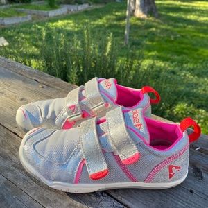 PLAE Ty size 13